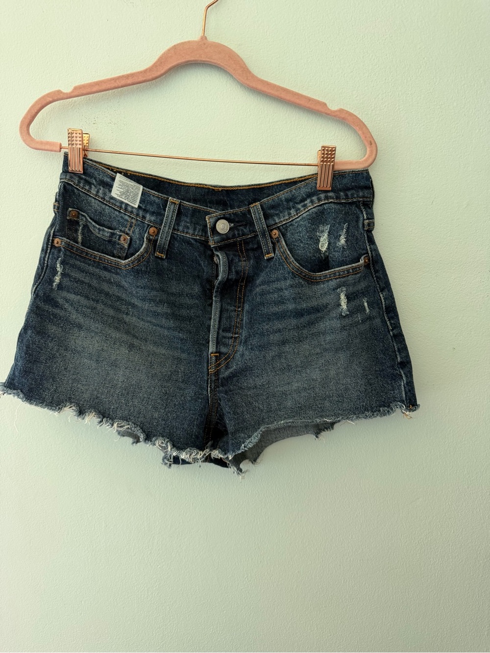 Dark Wash Denim Cutoff Shorts - Women Levi size 28